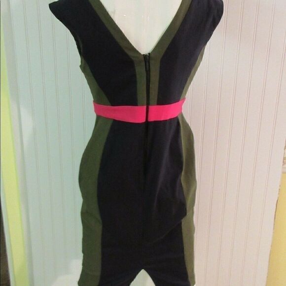 Dress by Vesper green navy & pink sz 16 - Picture 2 of 4